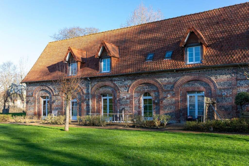 Le Clos Saint Vincent Manneville-es-Plains Exterior photo