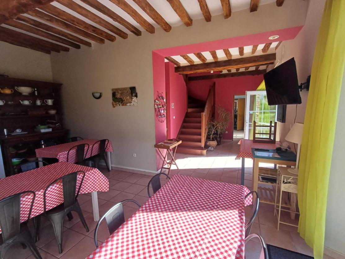 Le Clos Saint Vincent Manneville-es-Plains Exterior photo